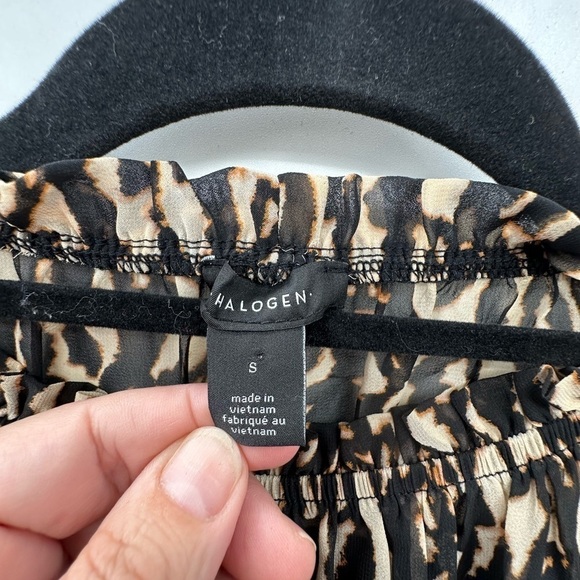 HALOGEN Natural animal print puff sleeve sheer woman’s blouse. NWT SMALL - Picture 6 of 11